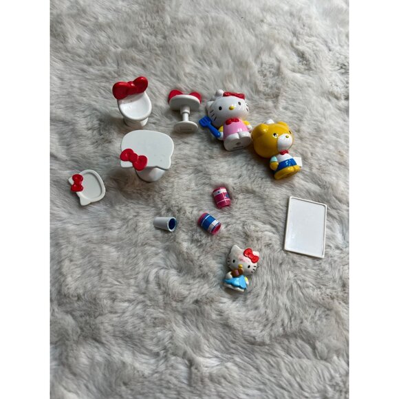 Hello Kitty Sanrio mini multicolor figures lot - Picture 1 of 5